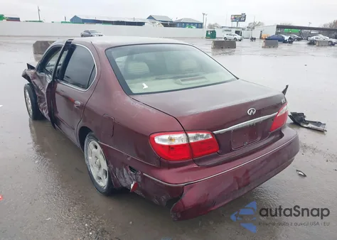 2001 Infiniti I30 Luxury z USA, uszkodzony, nr VIN JNKCA31A11T037057